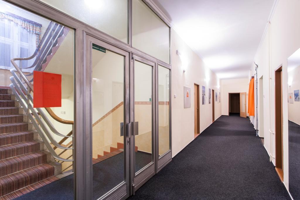 Hotel Grand Tanvald Kültér fotó